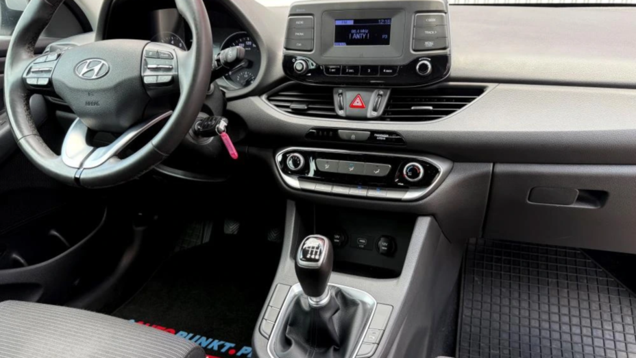 HYUNDAI i30 i30 1.5 DPI Classic +