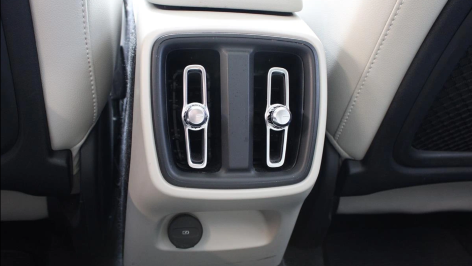 VOLVO XC40 XC40 D4 AWD Inscription aut