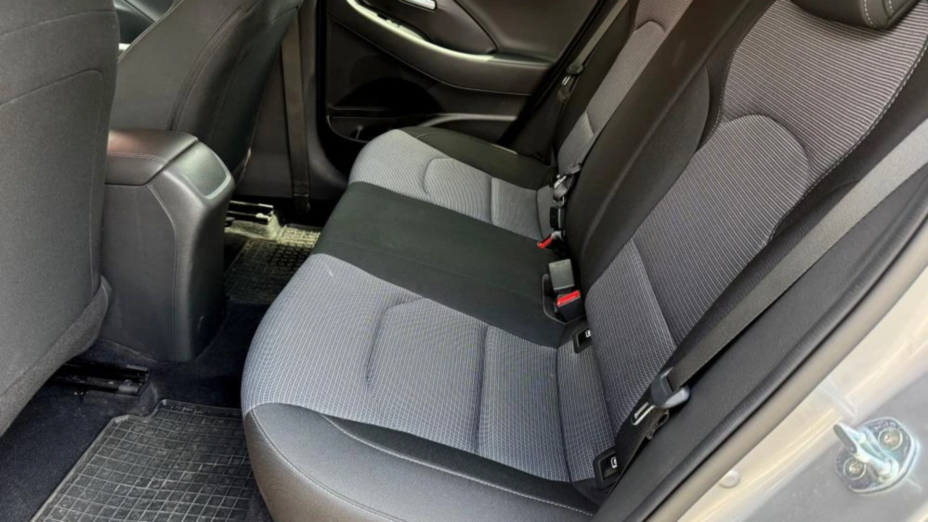 HYUNDAI i30 i30 1.5 DPI Classic +