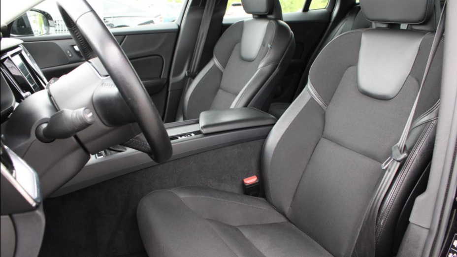 VOLVO V60 V60 D3 AWD Momentum Pro aut