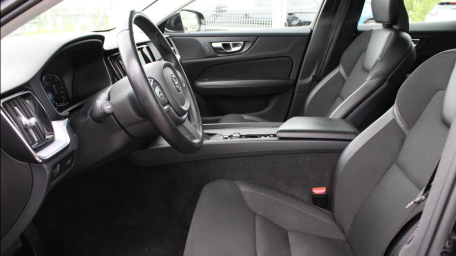 VOLVO V60 V60 D3 AWD Momentum Pro aut