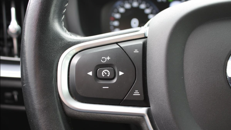 VOLVO V60 V60 D3 AWD Momentum Pro aut