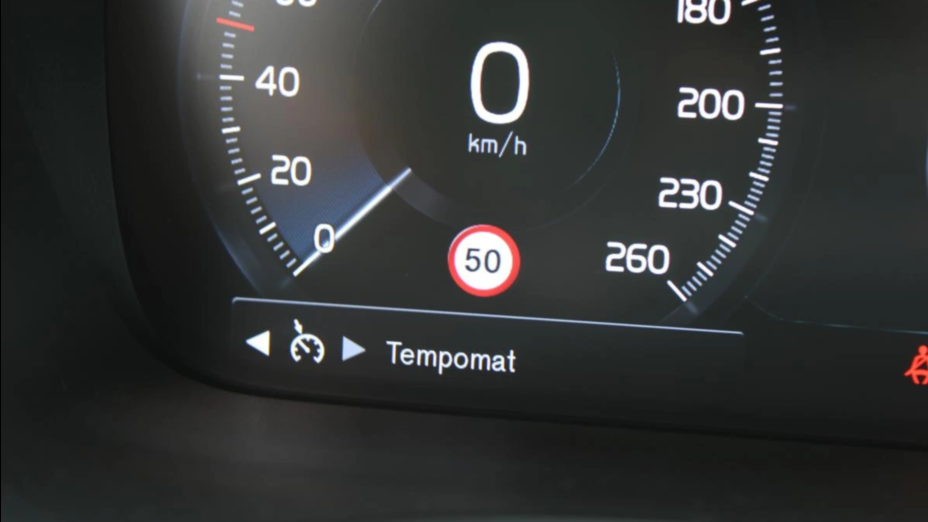 VOLVO V60 V60 D3 AWD Momentum Pro aut