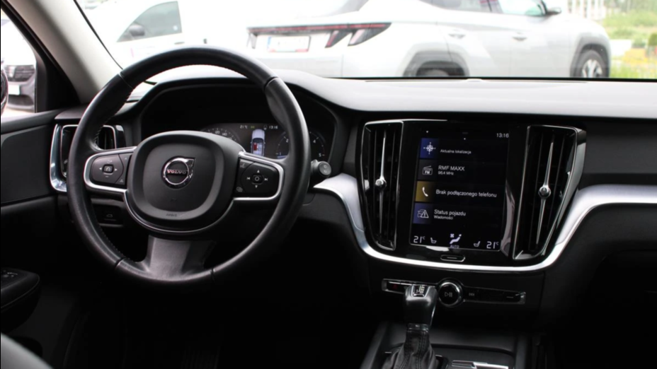VOLVO V60 V60 D3 AWD Momentum Pro aut