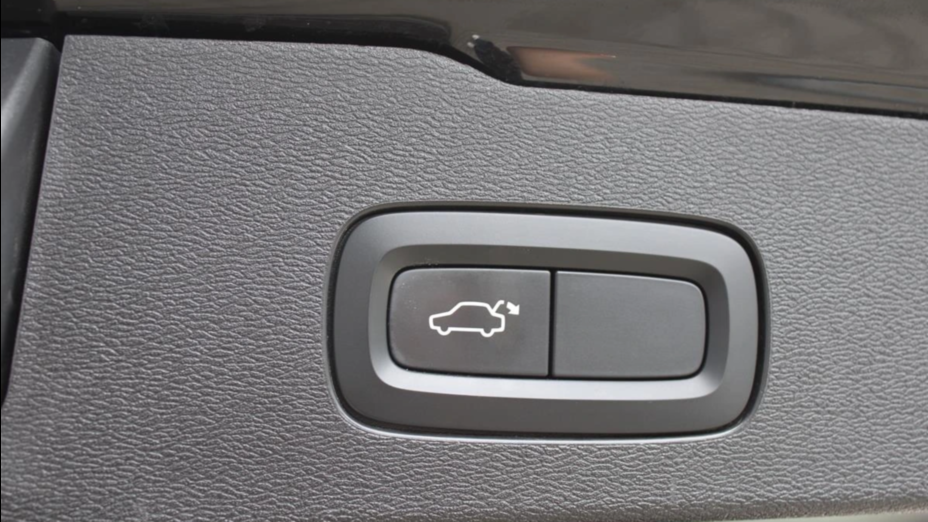 VOLVO V60 V60 D3 AWD Momentum Pro aut