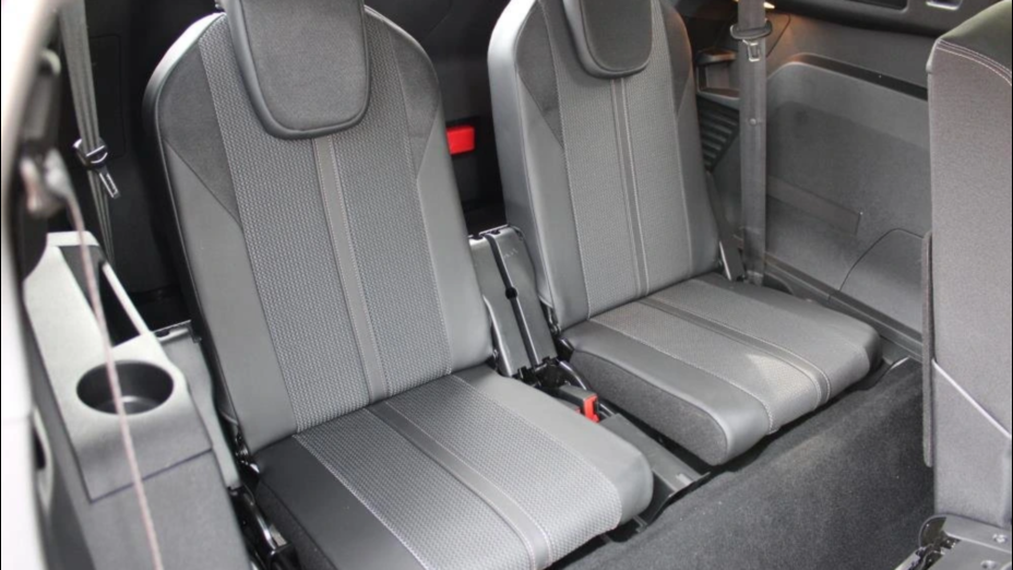 PEUGEOT 5008 5008 1.6 PureTech GT S&S EAT8