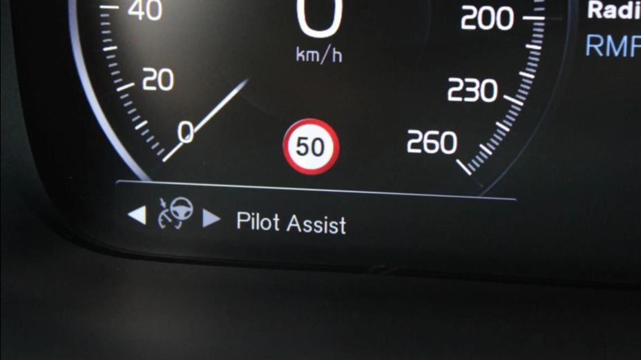 VOLVO V90 V90 CC D4 AWD aut