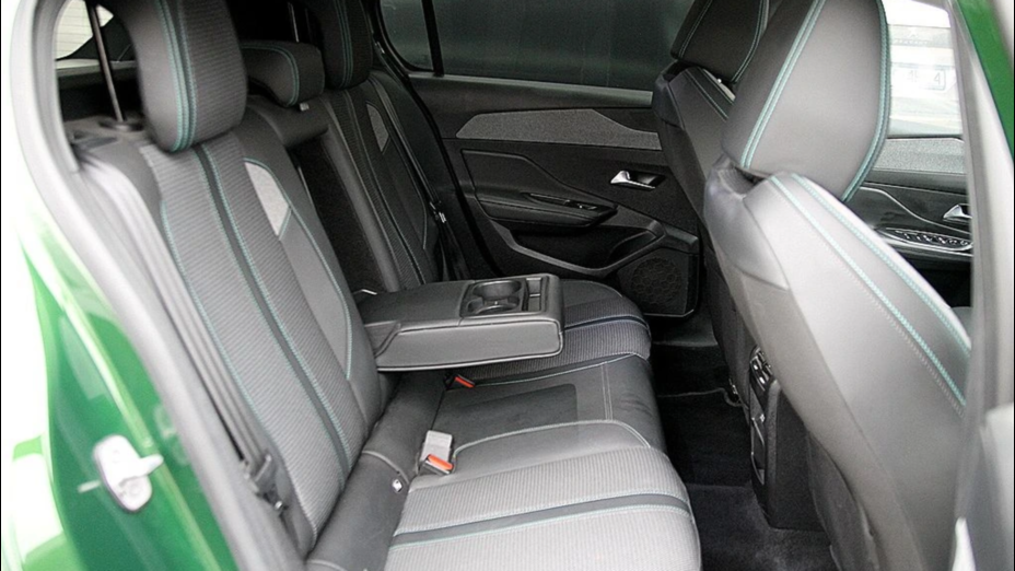PEUGEOT 308 308 1.2 PureTech Allure S&S EAT8