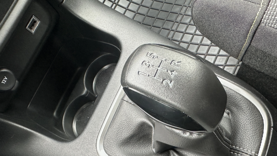 CITROEN C3 C3 1.2 PureTech Shine
