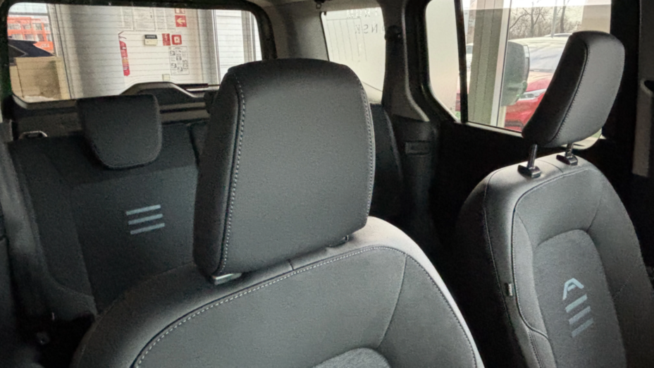 FORD Tourneo Courier Tourneo Courier 1.0 EcoBoost Active Nowy