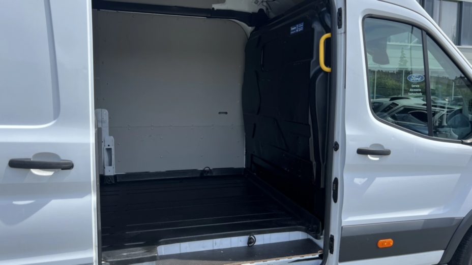 FORD Transit Transit 350 L4H3 RWD Trend