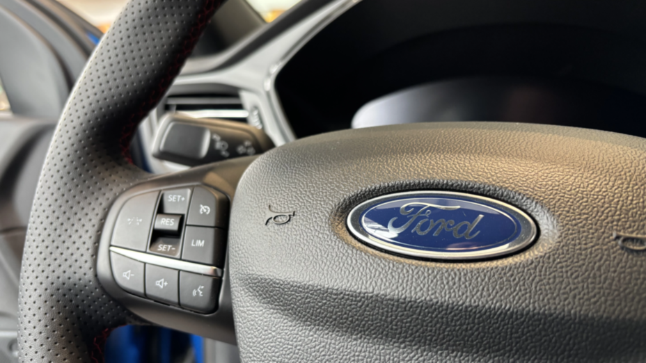 FORD Kuga Kuga 1.5 EcoBoost FWD ST-Line X aut Nowy