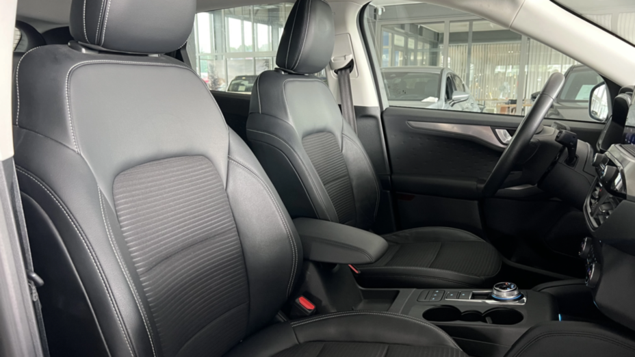 FORD Kuga Kuga 1.5 EcoBlue FWD Titanium aut