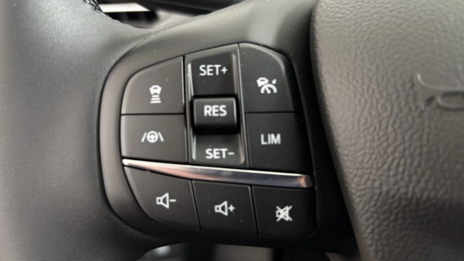 FORD Focus Focus 1.0 EcoBoost mHEV Active X aut Nowy