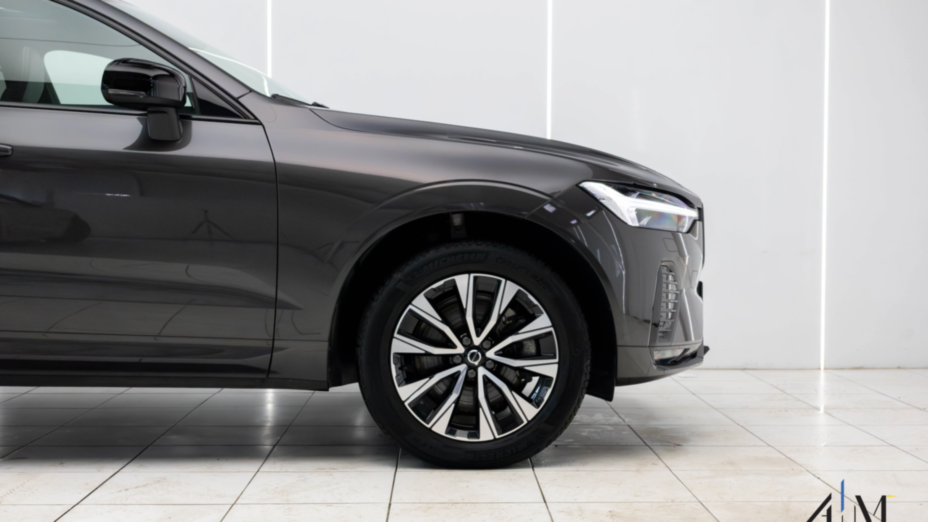 VOLVO XC60 XC60 B4 D AWD Plus Dark aut