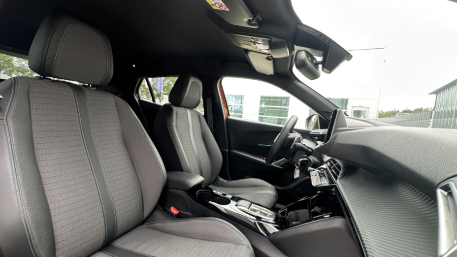 PEUGEOT 2008 2008 1.2 PureTech Allure S&S EAT8