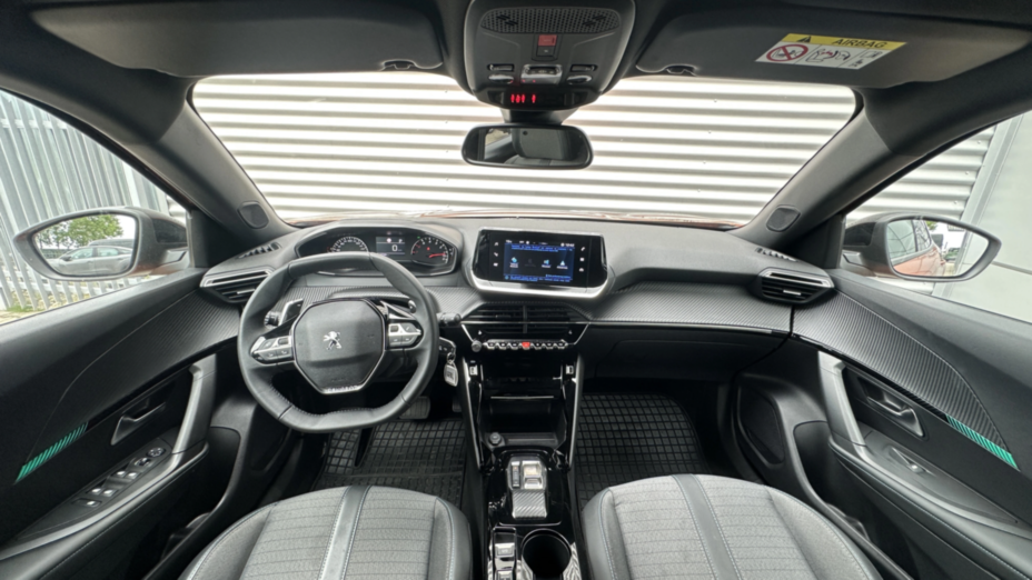 PEUGEOT 2008 2008 1.2 PureTech Allure S&S EAT8