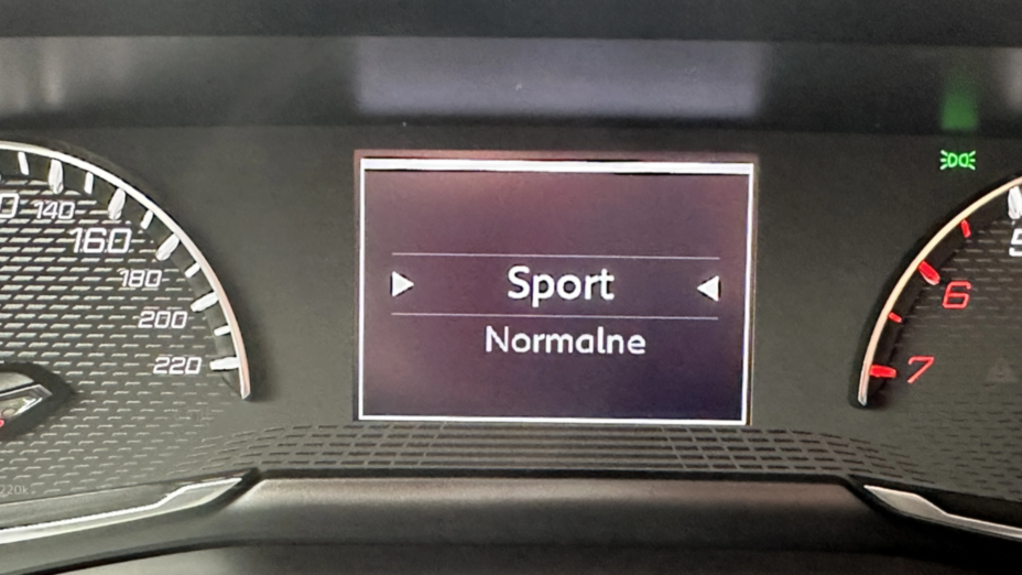 PEUGEOT 2008 2008 1.2 PureTech Allure S&S EAT8