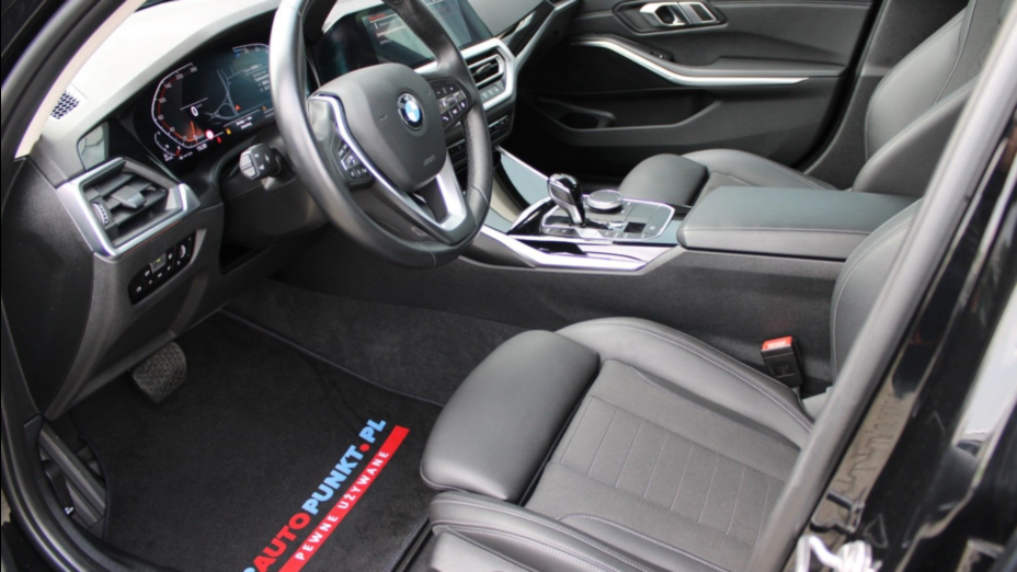 BMW Seria 3 320d xDrive Sport Line aut