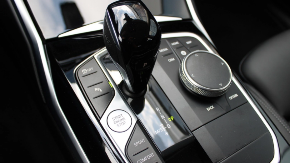 BMW Seria 3 320d xDrive Sport Line aut