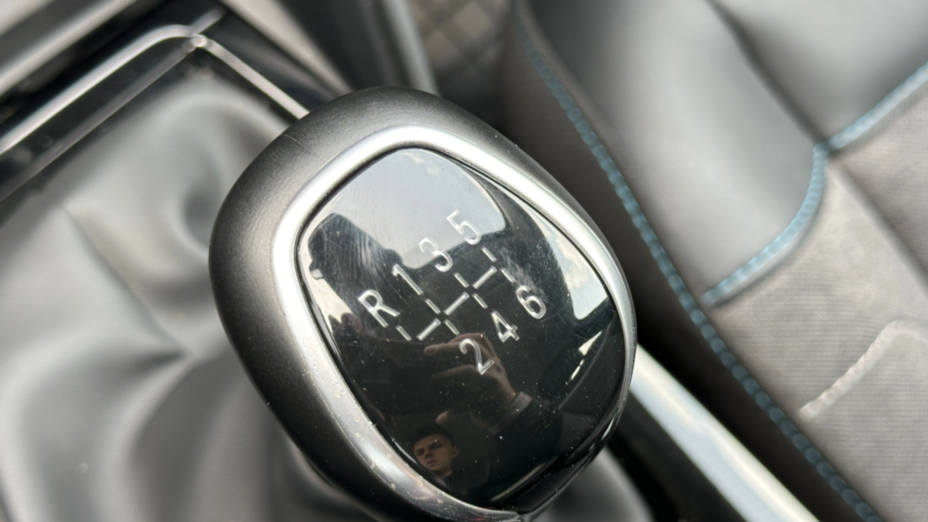 CITROEN C4 C4 1.5 BlueHDi Shine S&S