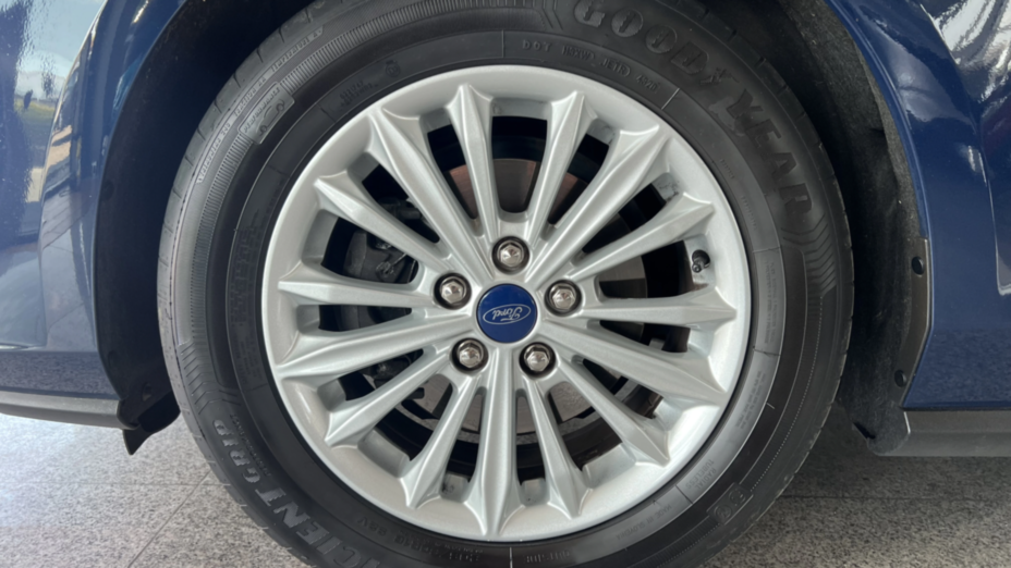 FORD Focus Focus 1.0 EcoBoost Titanium aut
