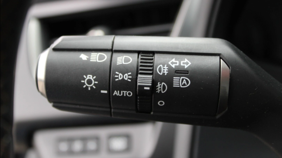 LEXUS UX UX 250h GPF Business Edition 2WD