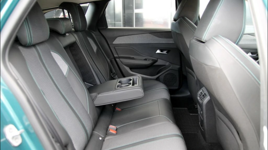 PEUGEOT 308 308 1.2 PureTech Allure S&S EAT8