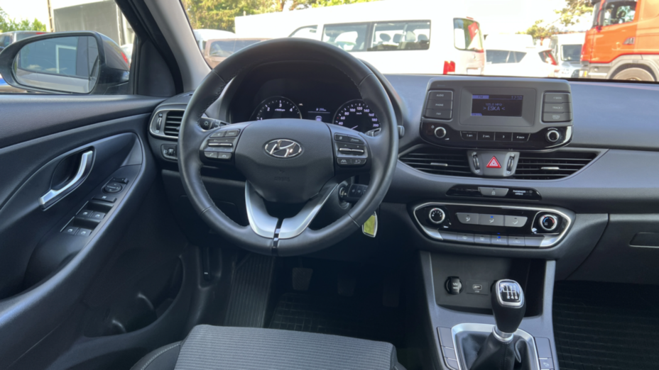 HYUNDAI i30 i30 1.6 D Classic +