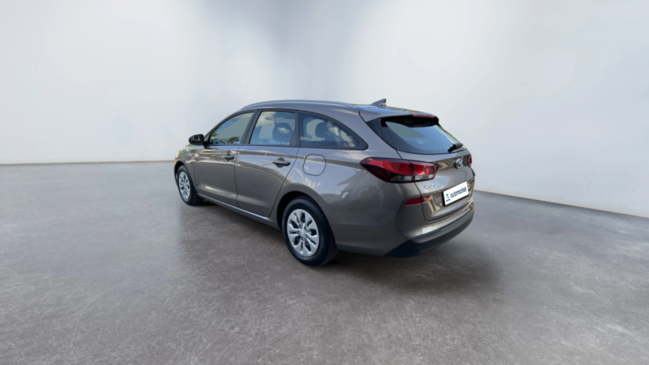HYUNDAI i30 i30 1.6 D Classic +