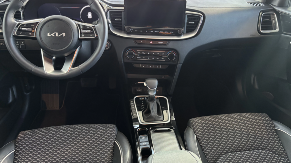 KIA Cee'd Ceed 1.6 GDI PHEV Business Line DCT