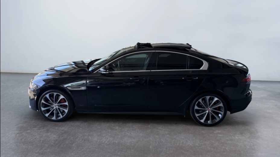 JAGUAR XE XE 2.0 P300 AWD R-Dynamic HSE aut