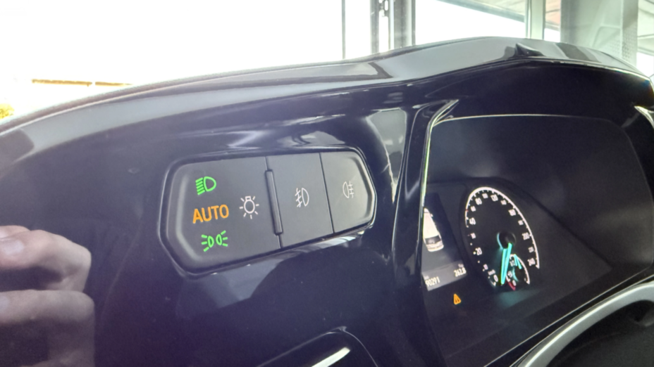 FORD Tourneo Connect Tourneo Connect 2.0 EcoBlue Titanium