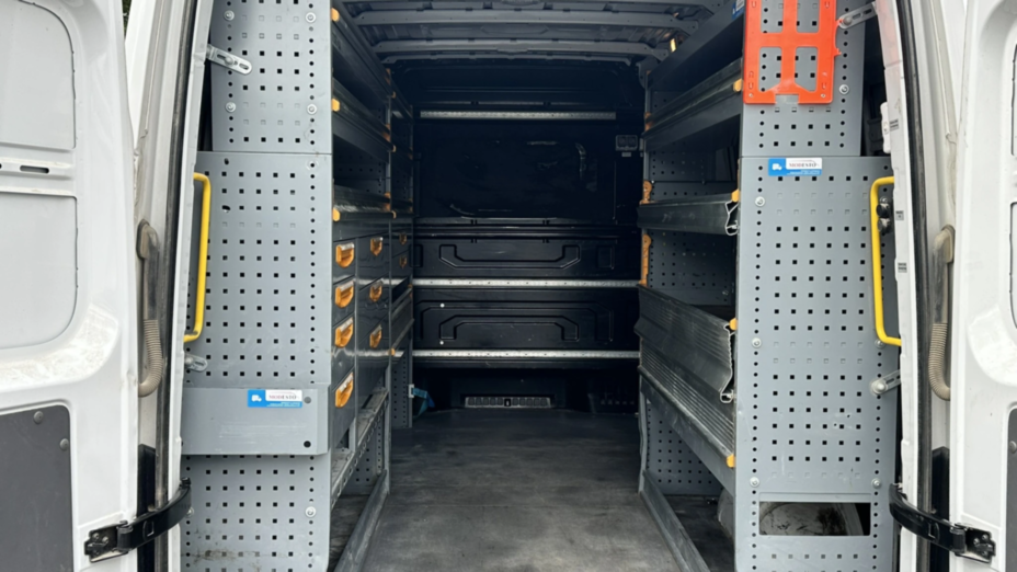 VOLKSWAGEN Crafter Crafter 30 TDI 4Motion (10,7m3)