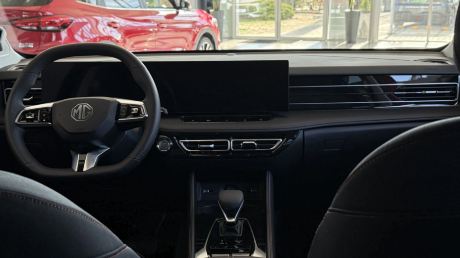 MG HS HS 1.5 T-GDI Excite DCT Nowy