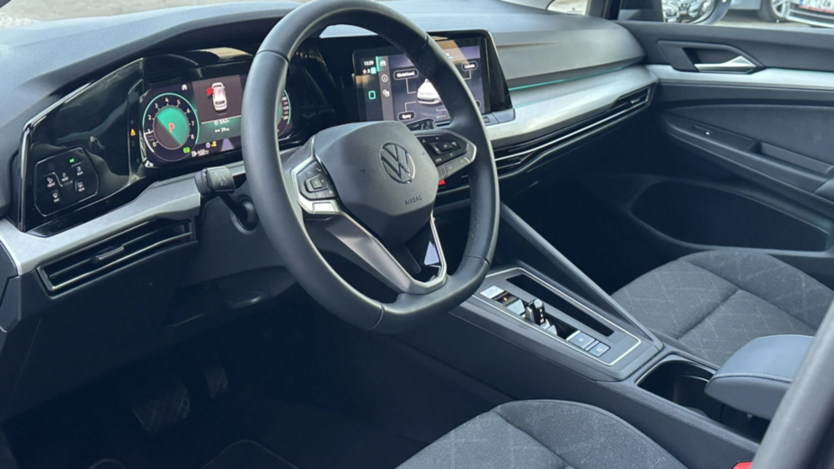 VOLKSWAGEN Golf Golf VIII 1.5 eTSI Life DSG