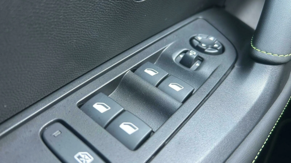 PEUGEOT 2008 2008 PureTech mHEV GT e-DCS6