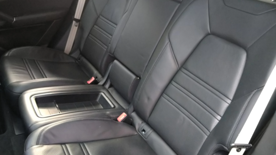 PORSCHE Cayenne Cayenne Coupe Platinum  Edition
