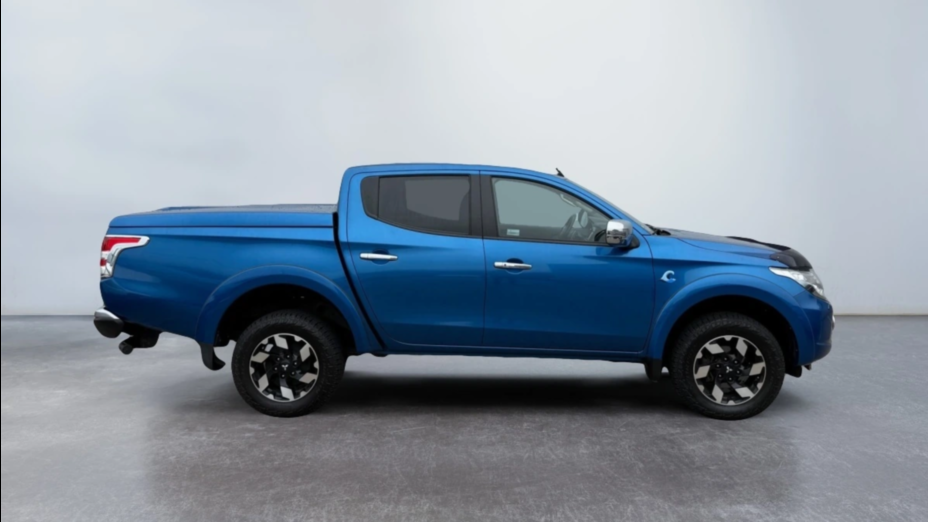 MITSUBISHI L 200 L200 2.4 d DC Intense Plus aut EU6
