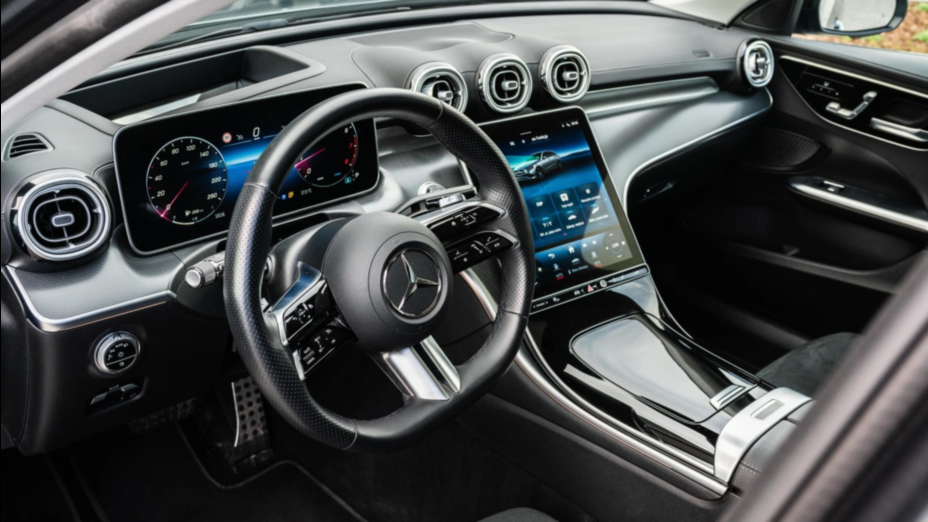 MERCEDES-BENZ C Klasa C 200 mHEV 4-Matic AMG