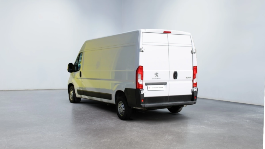 PEUGEOT Boxer Boxer 335 BlueHDi L3H2 Premium
