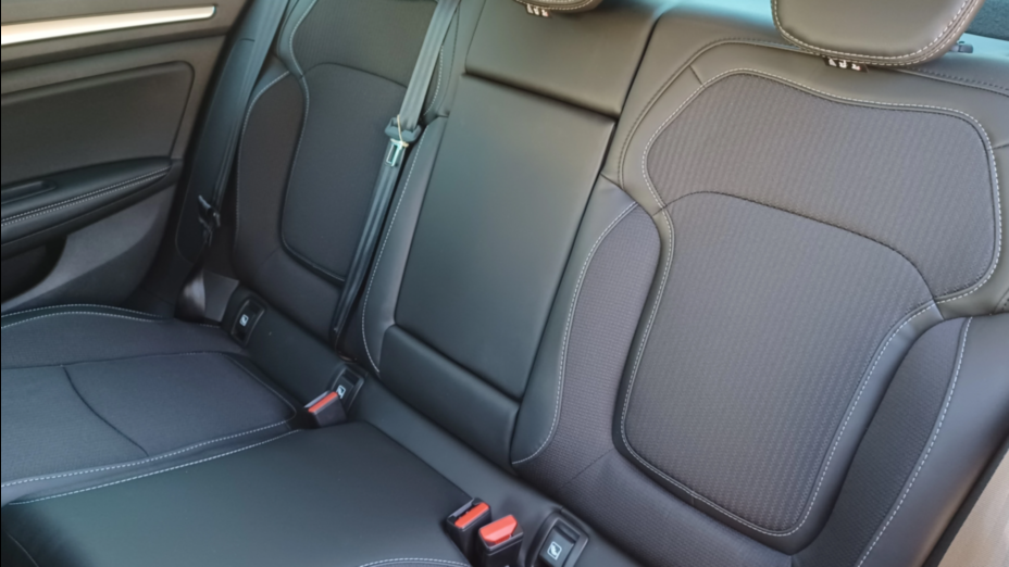 RENAULT Megane Megane 1.3 TCe Techno EDC Nowy
