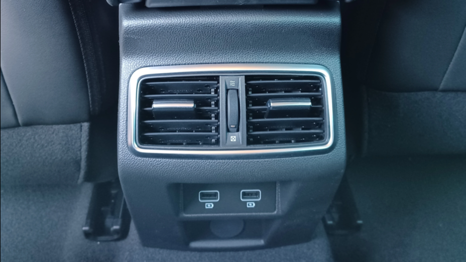RENAULT Megane Megane 1.3 TCe Techno EDC Nowy