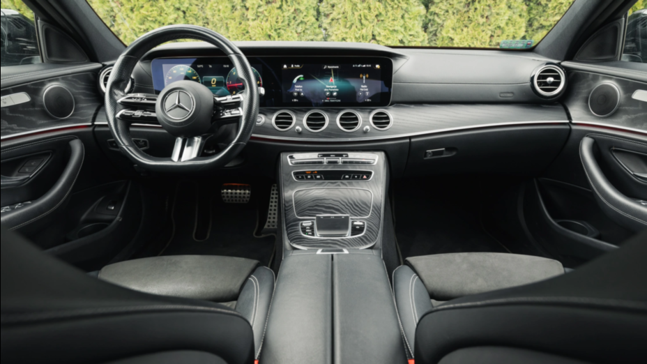 MERCEDES-BENZ E Klasa E 220 d AMG