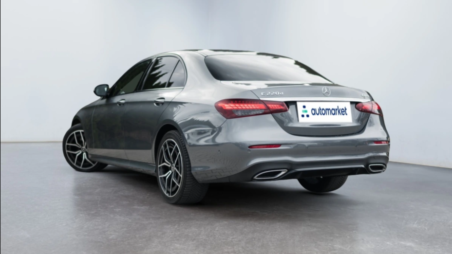MERCEDES-BENZ E Klasa E 220 d AMG
