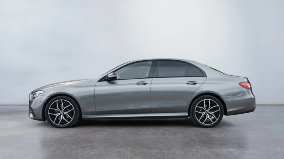 MERCEDES-BENZ E Klasa E 220 d AMG