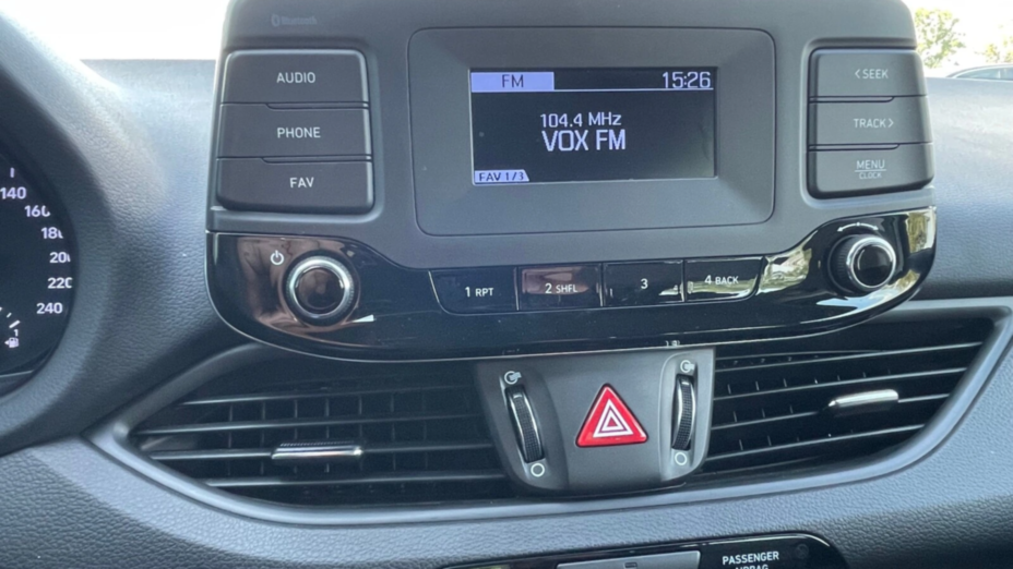 HYUNDAI i30 i30 1.0 T-GDI Modern DCT
