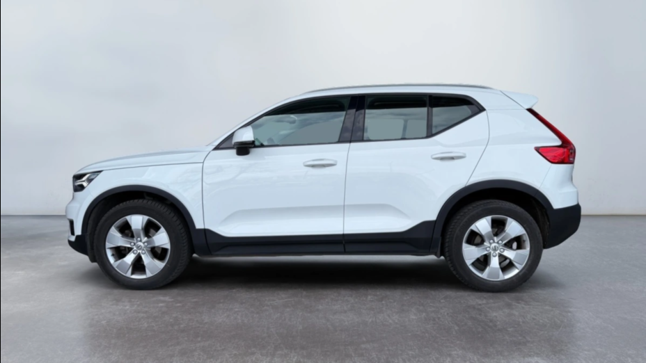 VOLVO XC40 XC40 T3 Momentum Pro