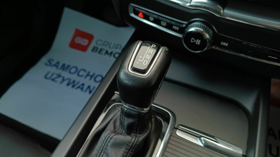VOLVO XC60 XC60 T4 Momentum Pro aut