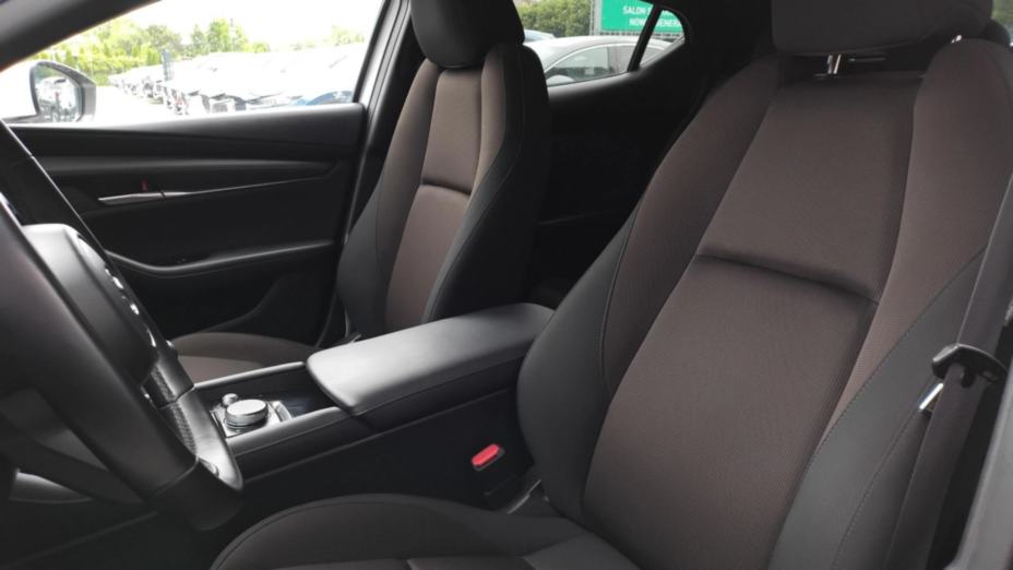 MAZDA 3 3 2.0 mHEV Kanjo aut